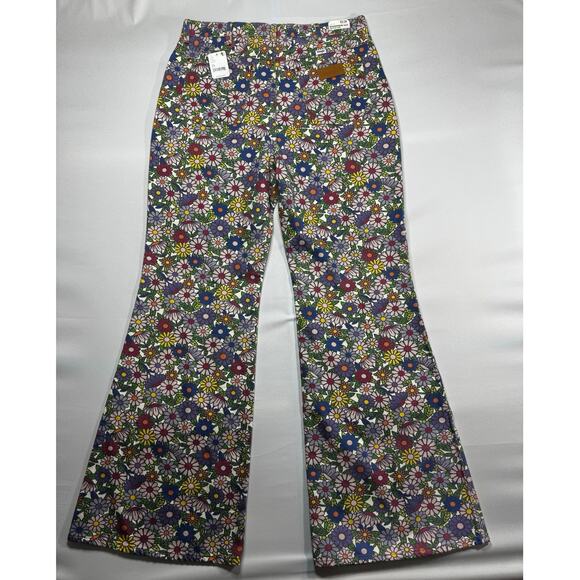 NWT Wrangler Women's Wanderer 622 High Rise Floral Flare Jeans - 33x34 (35x33.5) - Picture 2 of 8
